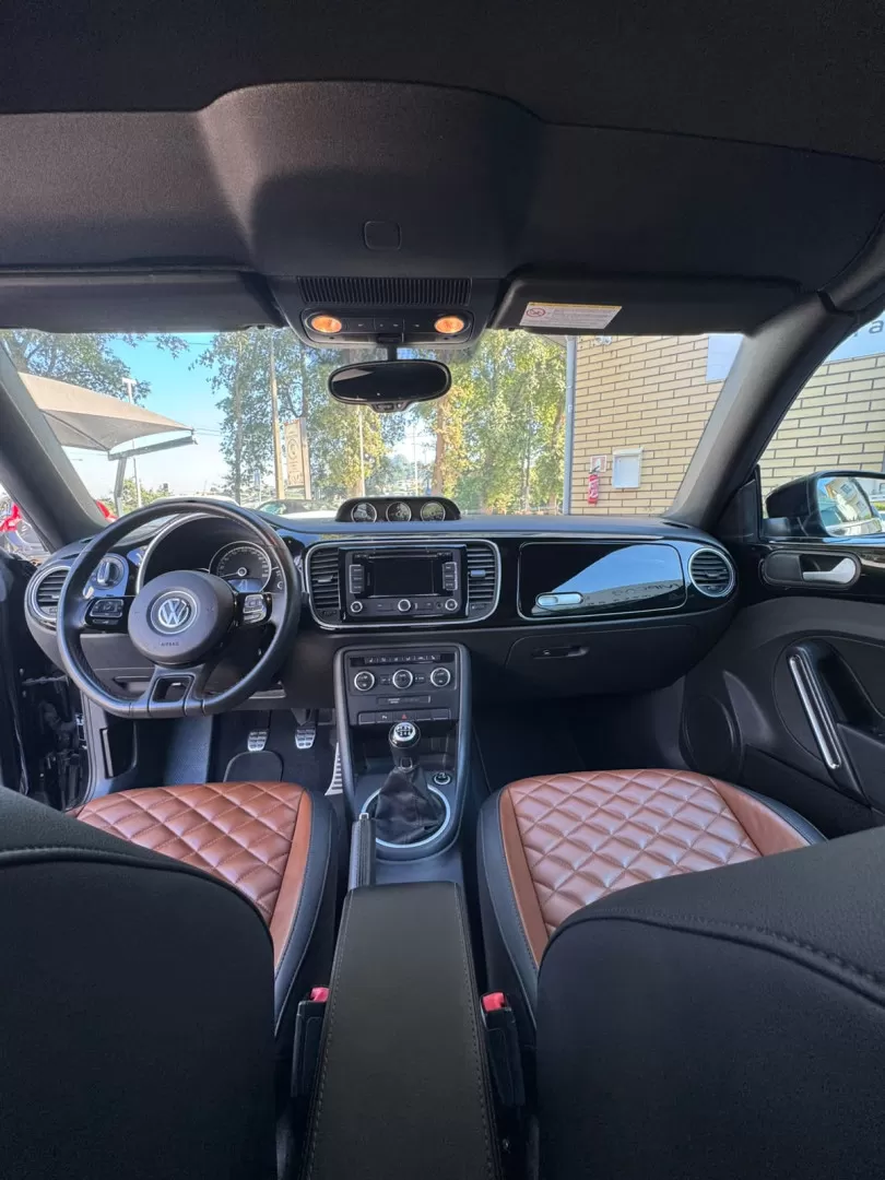 VW New Beetle Cabriolet 2.0 TSI Sport - foto 8