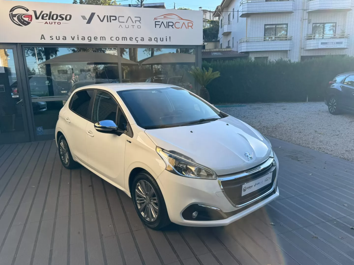 Peugeot 208 1.2 PureTech Style - foto 2