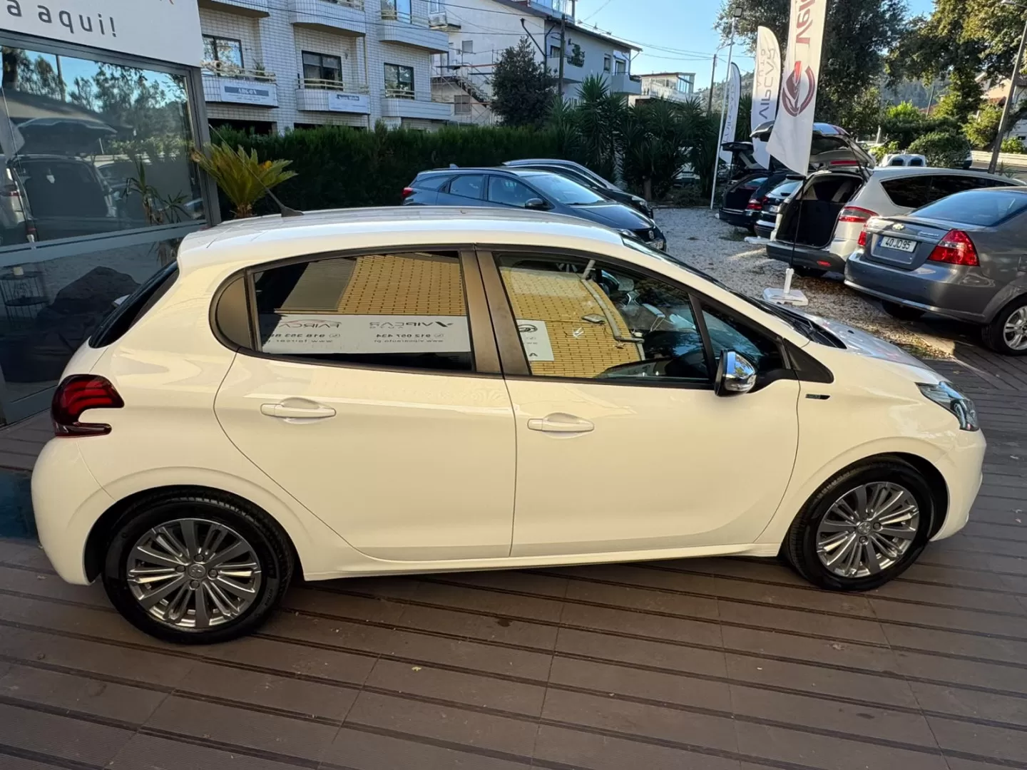 Peugeot 208 1.2 PureTech Style - foto 5