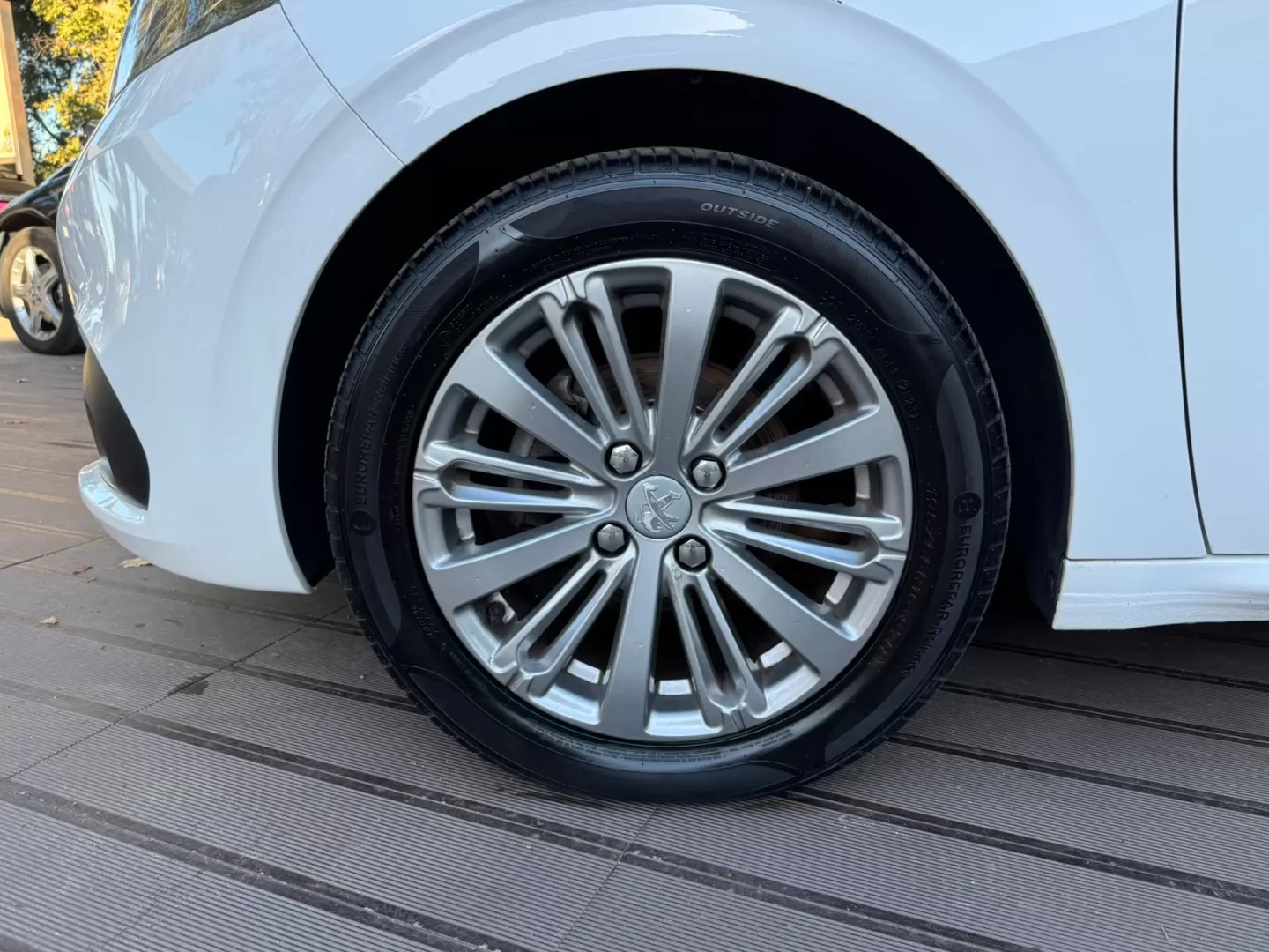 Peugeot 208 1.2 PureTech Style - foto 6