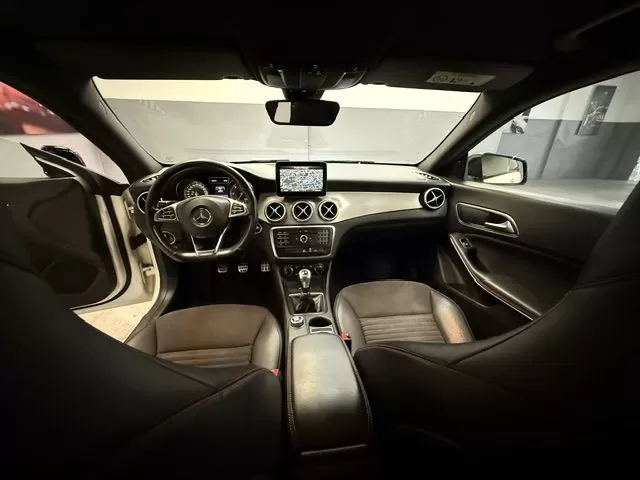 Mercedes-Benz CLA 200   Cdi D Amg Line - foto 8