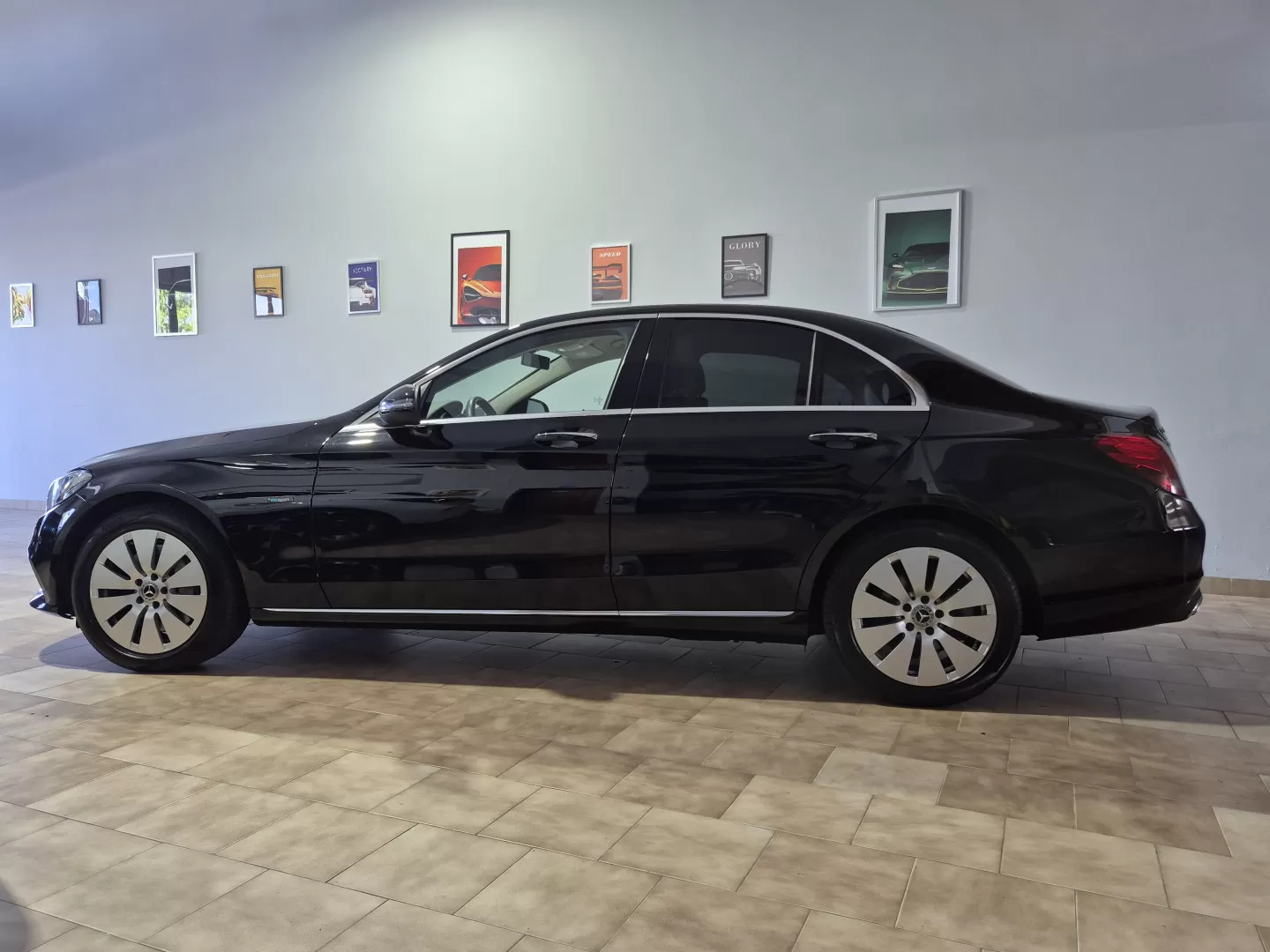 Mercedes-Benz C 300 e 9G-TRONIC Exclusive - foto 4