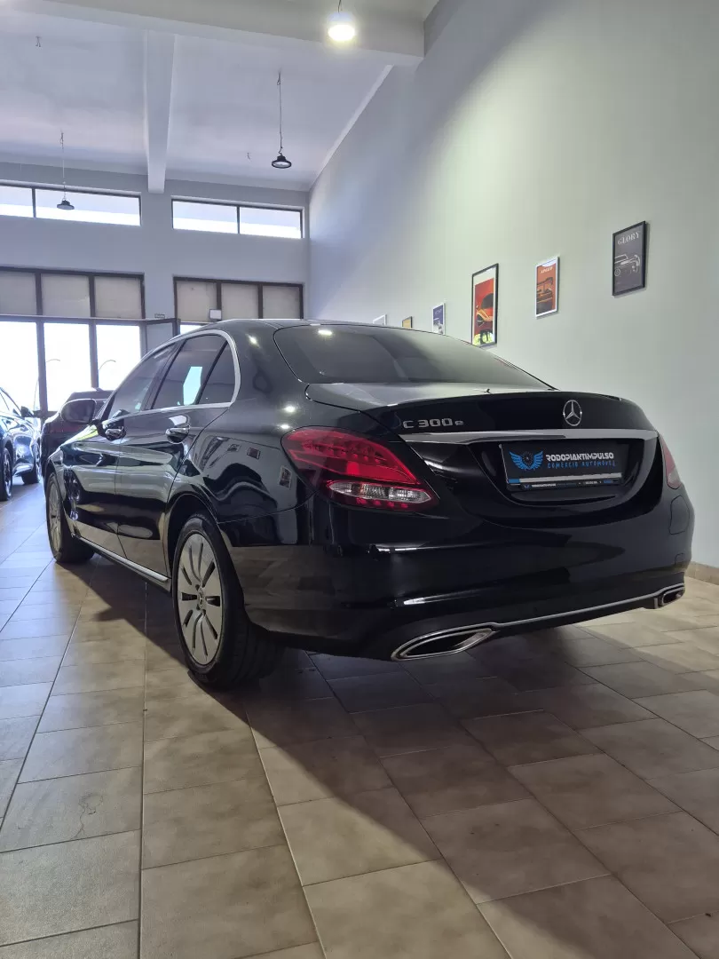 Mercedes-Benz C 300 e 9G-TRONIC Exclusive - foto 5