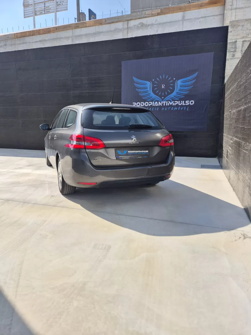 Peugeot 308 SW 1.5 BlueHDi Active Pack EAT8 - foto 5