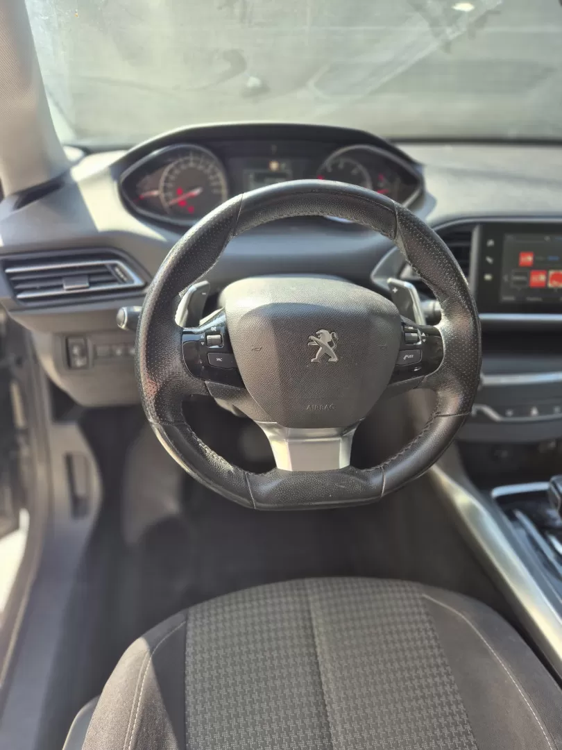 Peugeot 308 SW 1.5 BlueHDi Active Pack EAT8 - foto 8