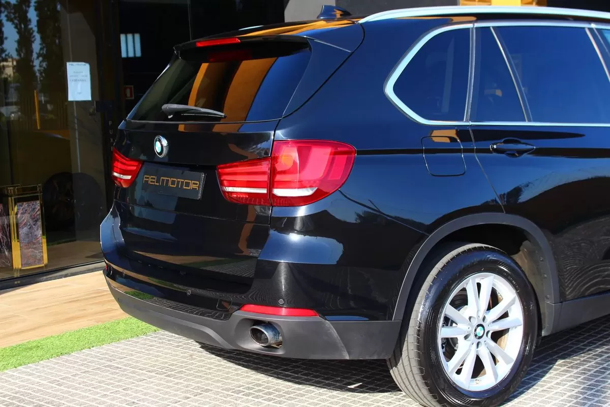 BMW X5 25 d sDrive Comfort 7L - foto 7