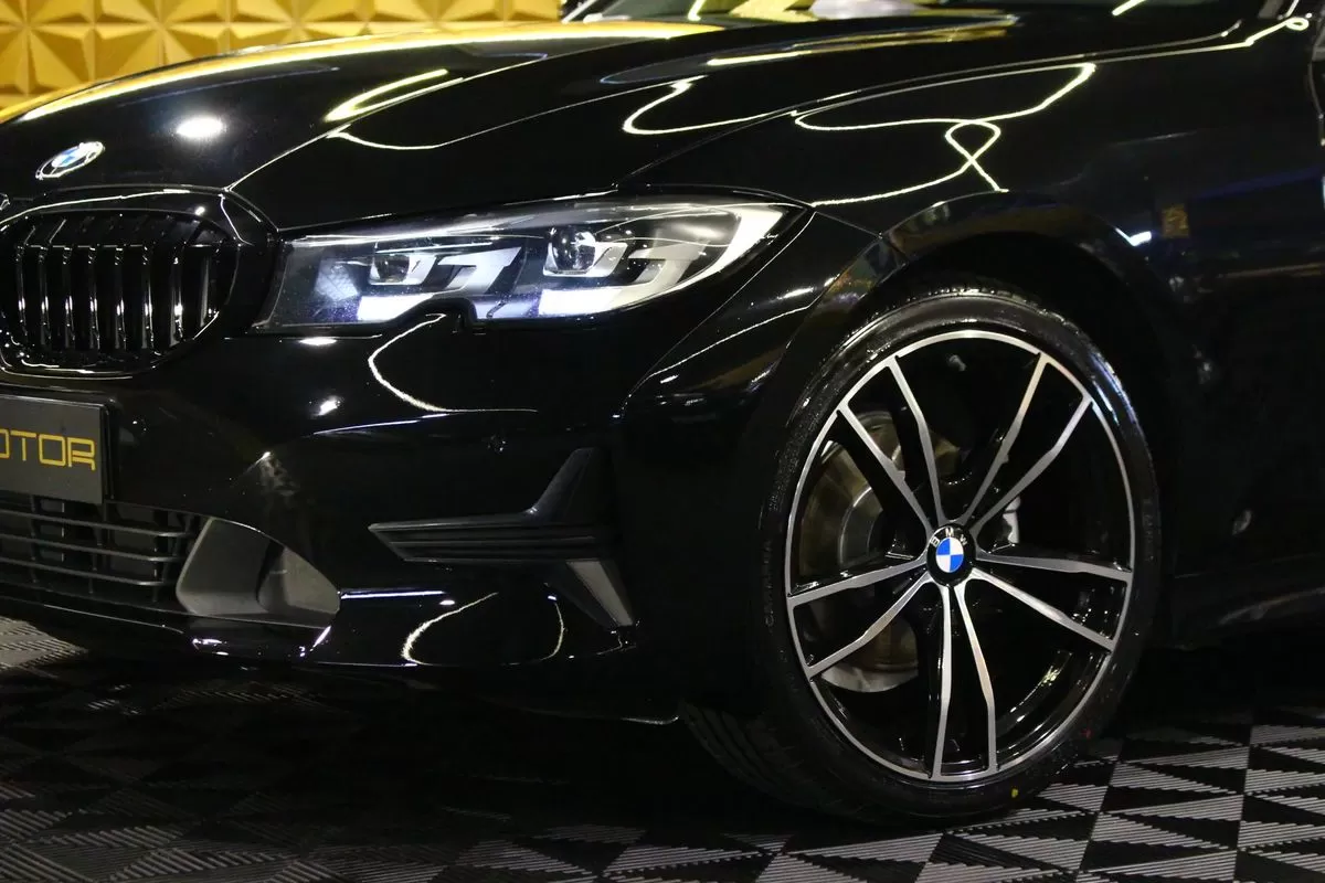BMW 318 d Line Sport Auto - foto 2