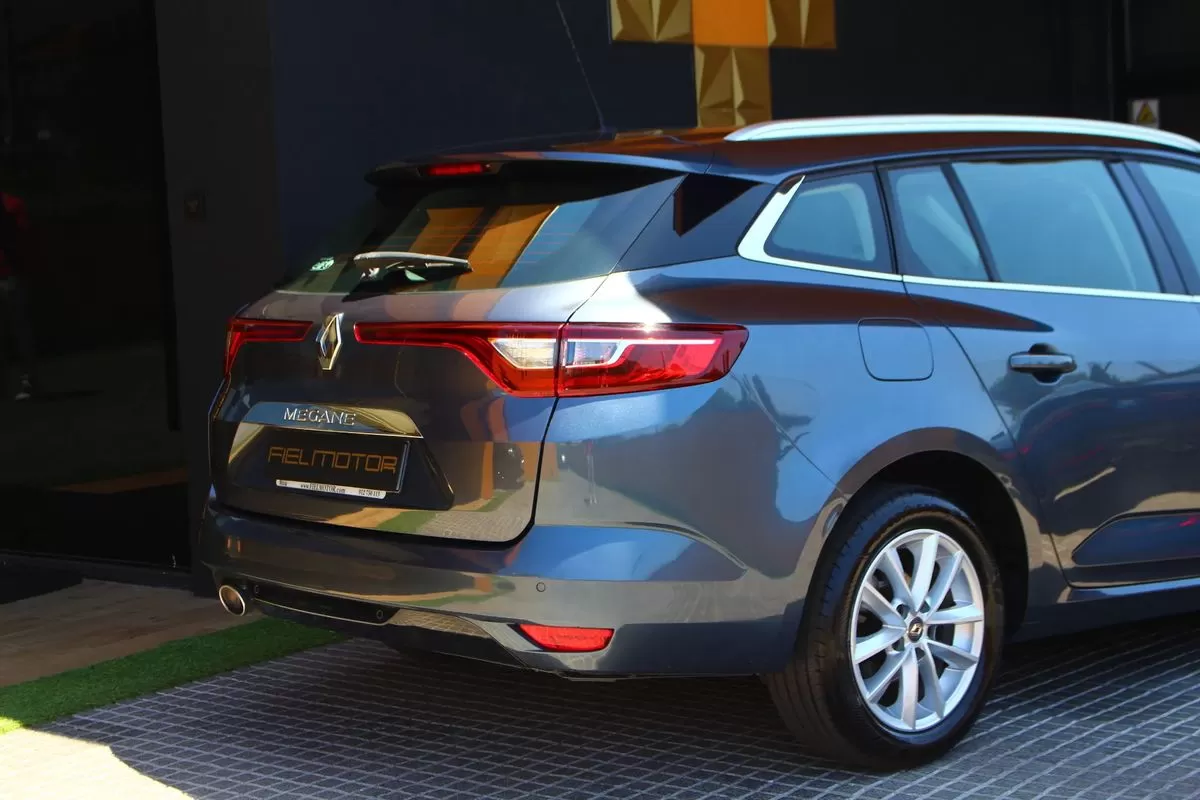 Renault Mégane Sport Tourer 1.5 dCi Limited - foto 5