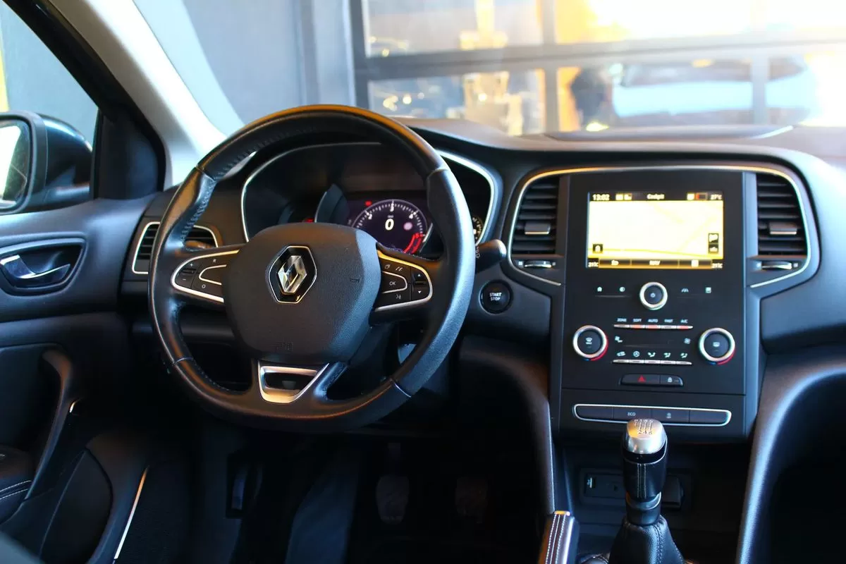 Renault Mégane Sport Tourer 1.5 dCi Limited - foto 7