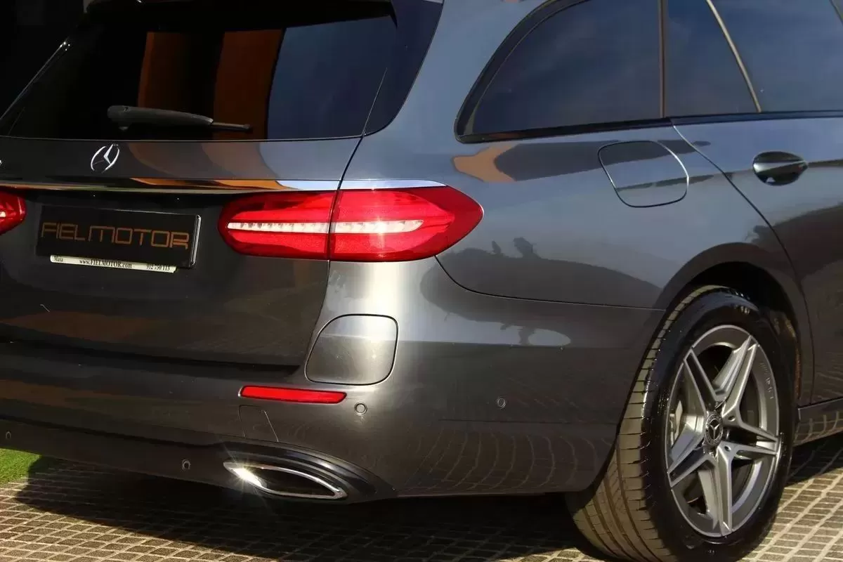 Mercedes-Benz E 300 de AMG Line - foto 8