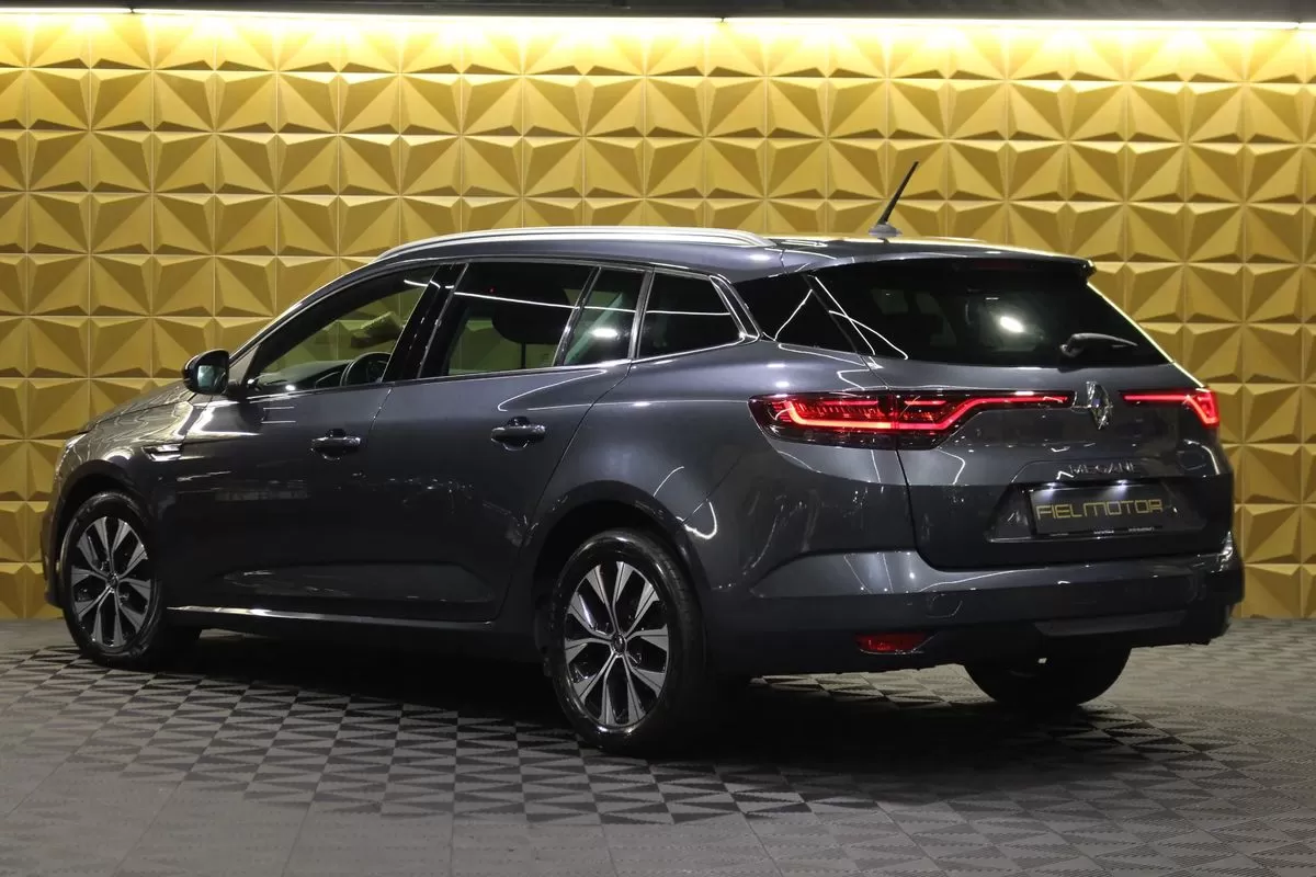Renault Mégane Sport Tourer 1.5 Blue dCi Limited - foto 2