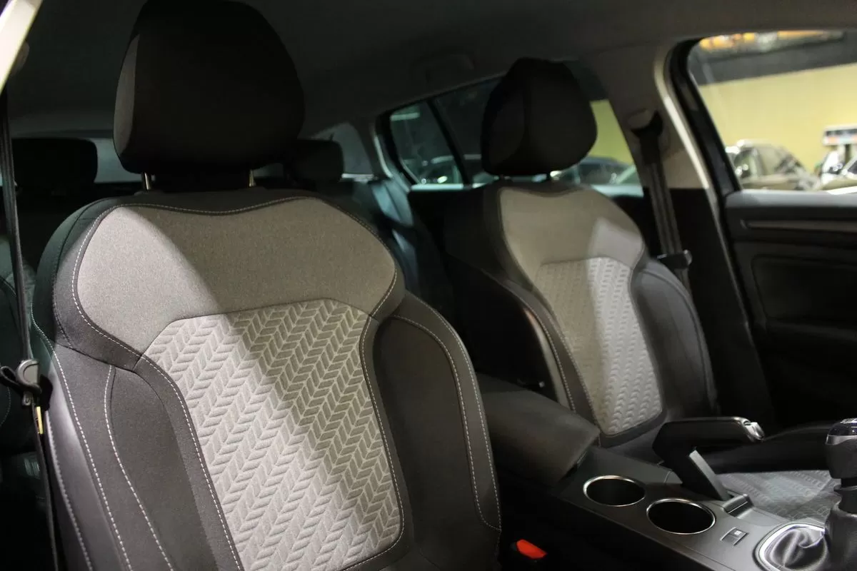 Renault Mégane Sport Tourer 1.5 Blue dCi Limited - foto 8