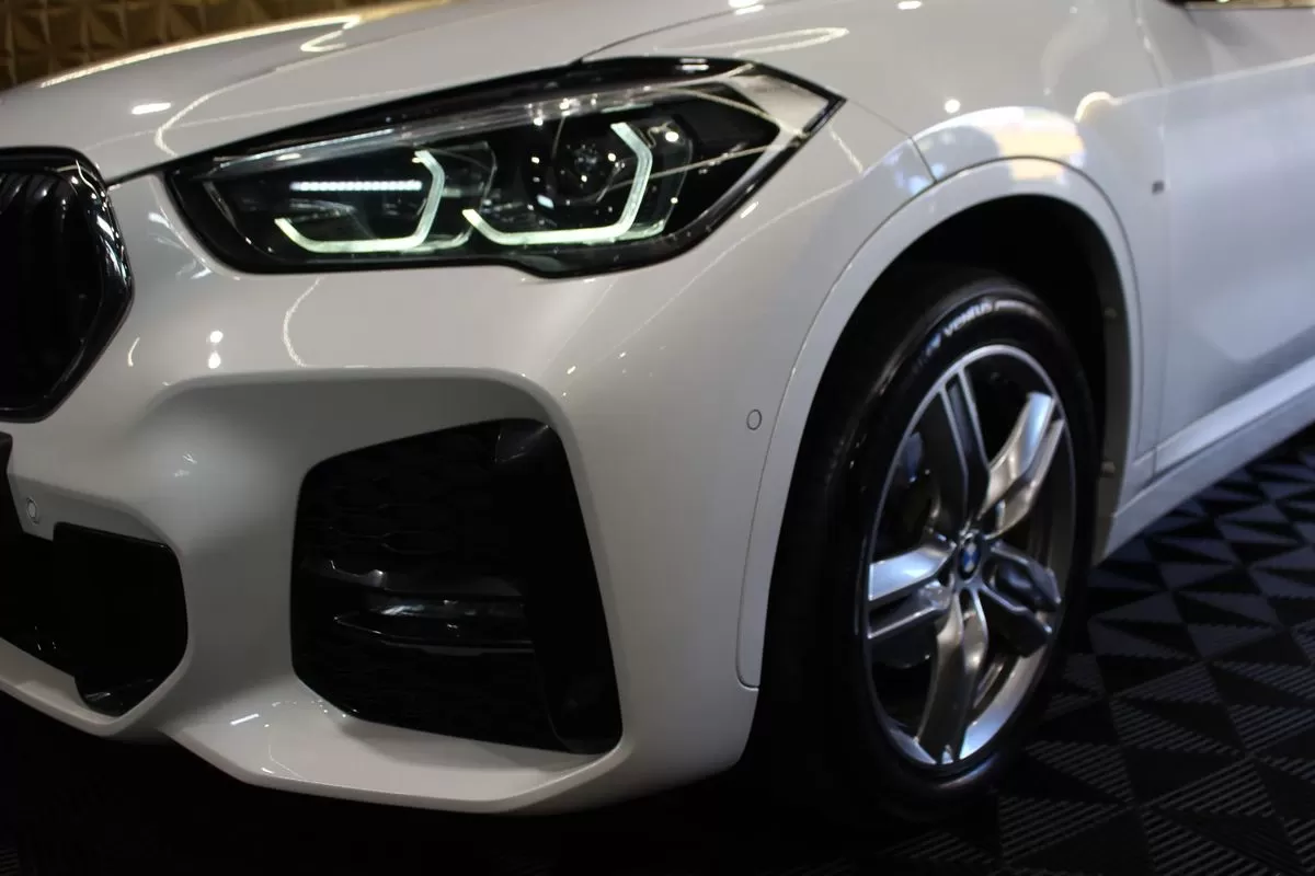 BMW X1 16 d sDrive Pack M Auto - foto 3