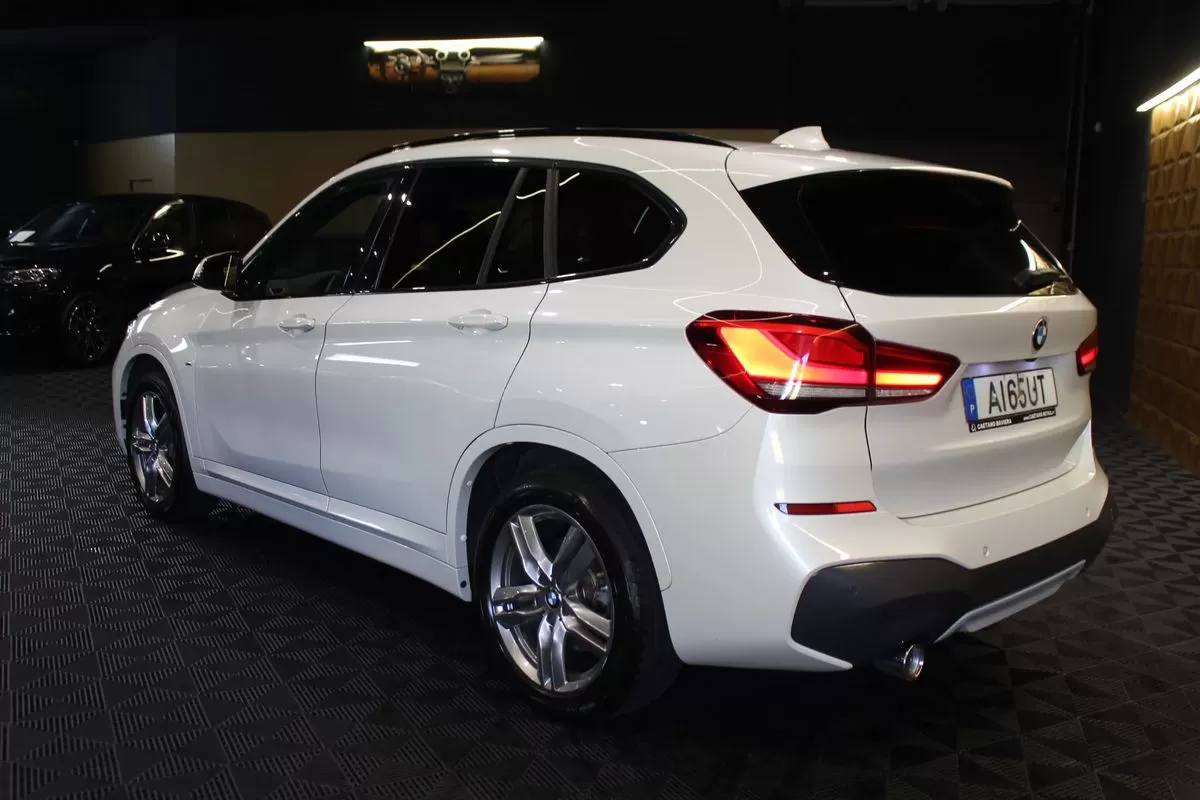 BMW X1 16 d sDrive Pack M Auto - foto 4