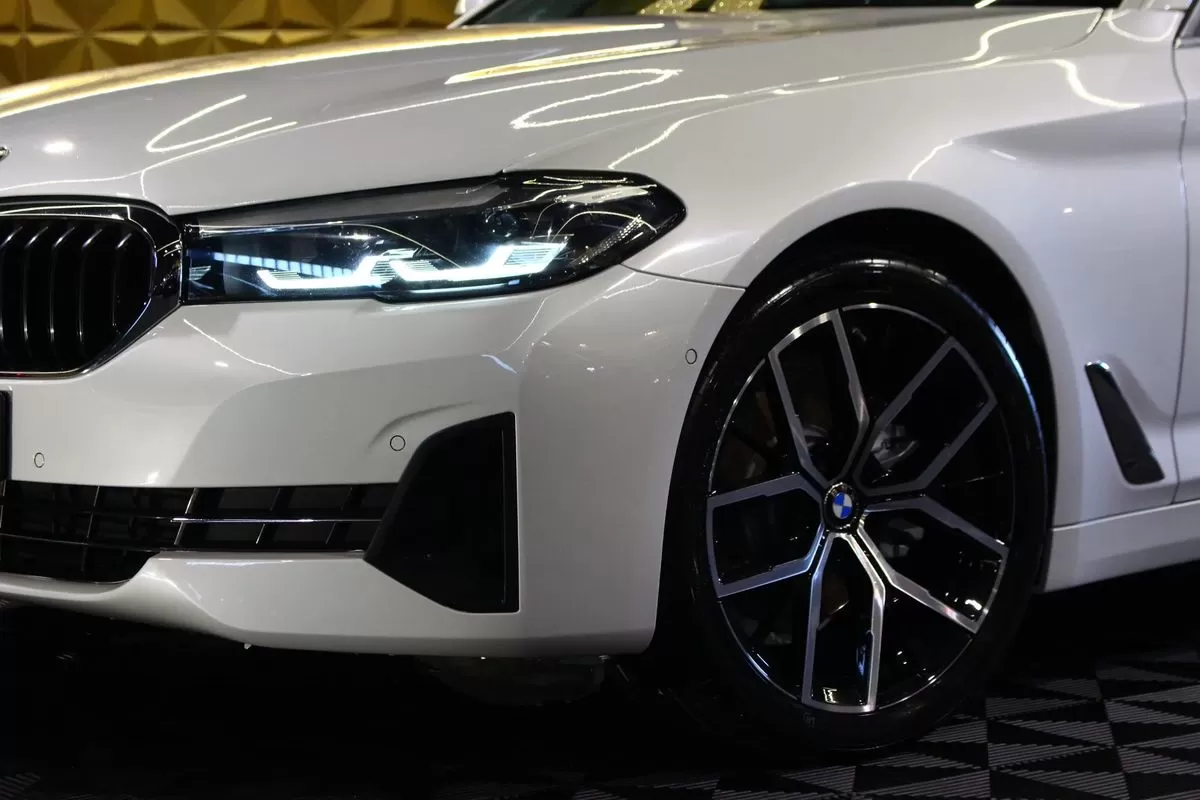 BMW 520 d Line Luxury Auto - foto 2