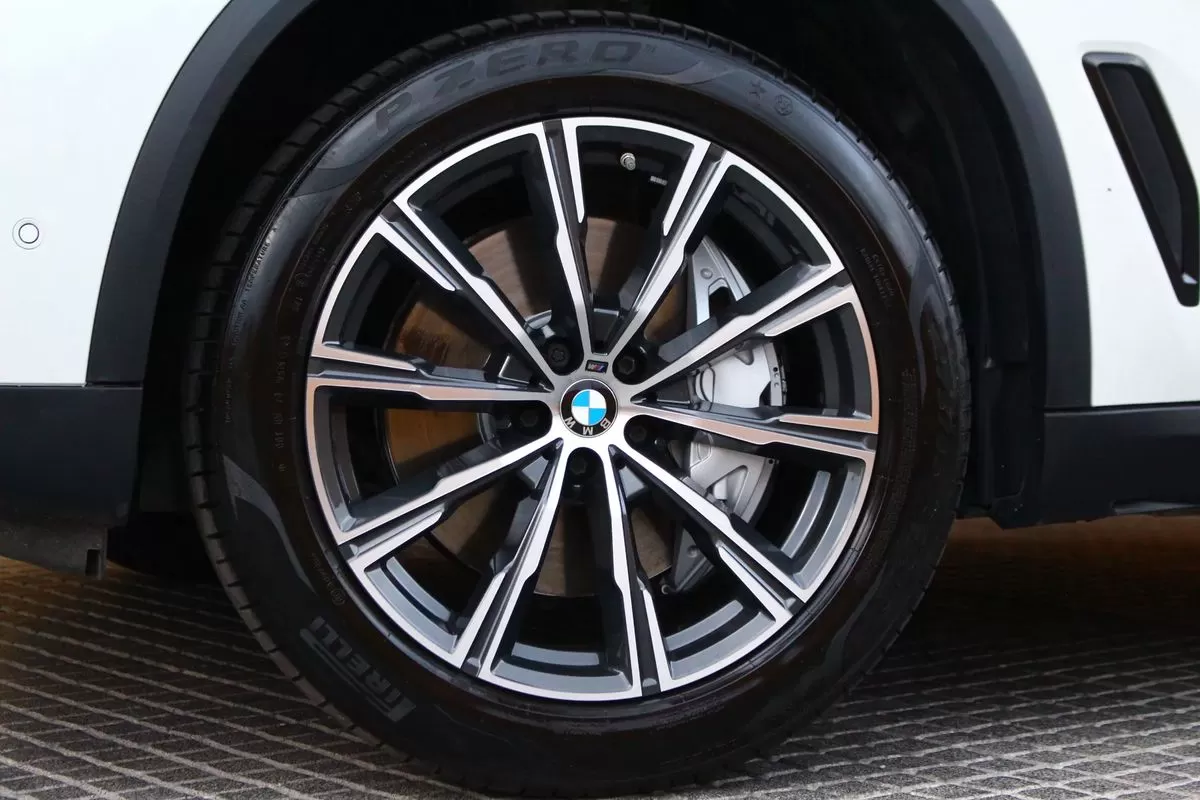 BMW X5 45 e xDrive Pack M - foto 3