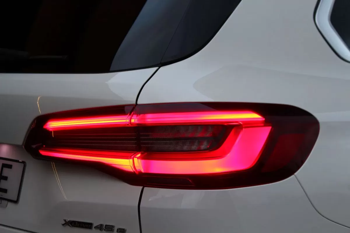 BMW X5 45 e xDrive Pack M - foto 7