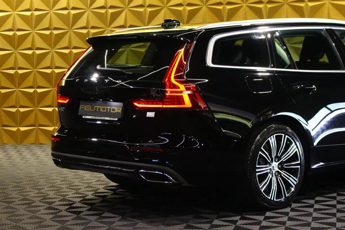 Volvo V60 2.0 T6 AWD TE Inscription - foto 8