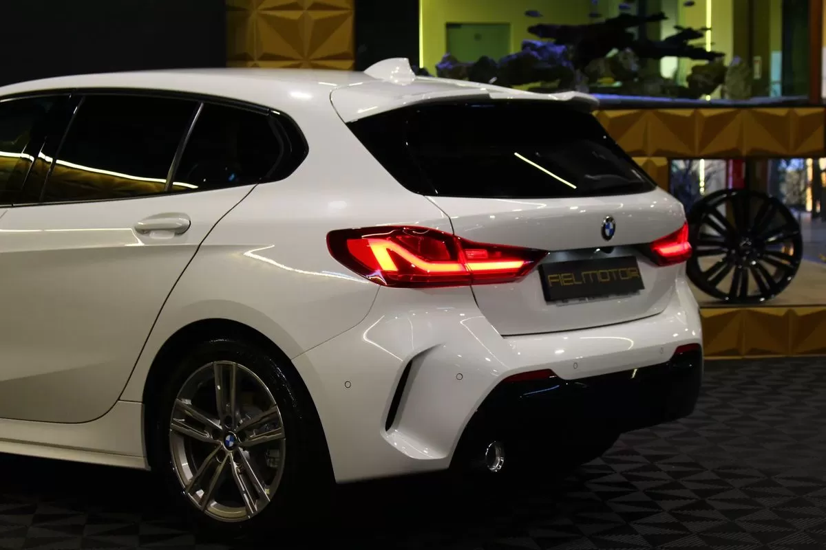 BMW 116 d Pack M Auto - foto 7