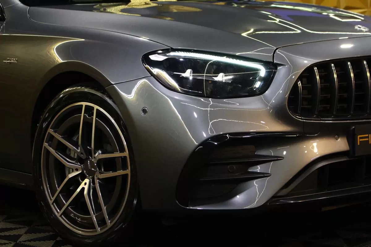 Mercedes-Benz E 53 AMG 4Matic+ - foto 2
