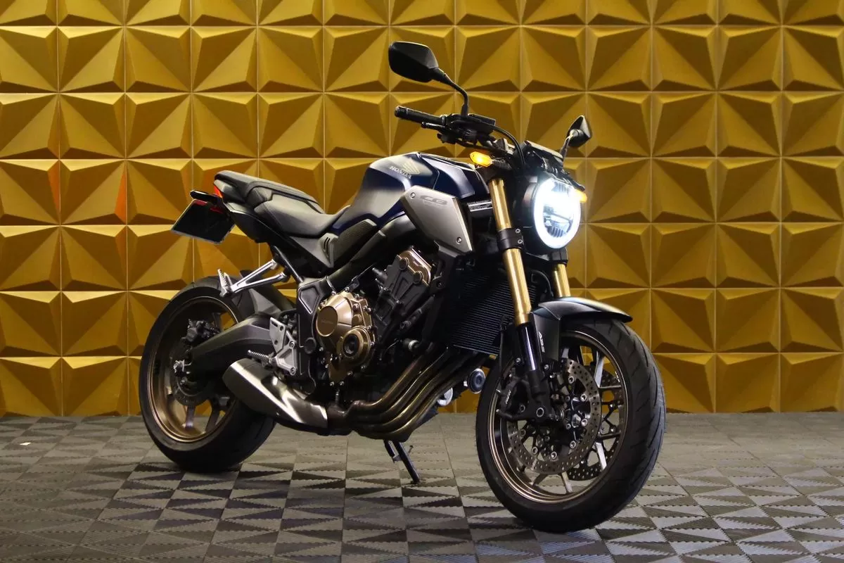 Honda CB 650R E-Clutch