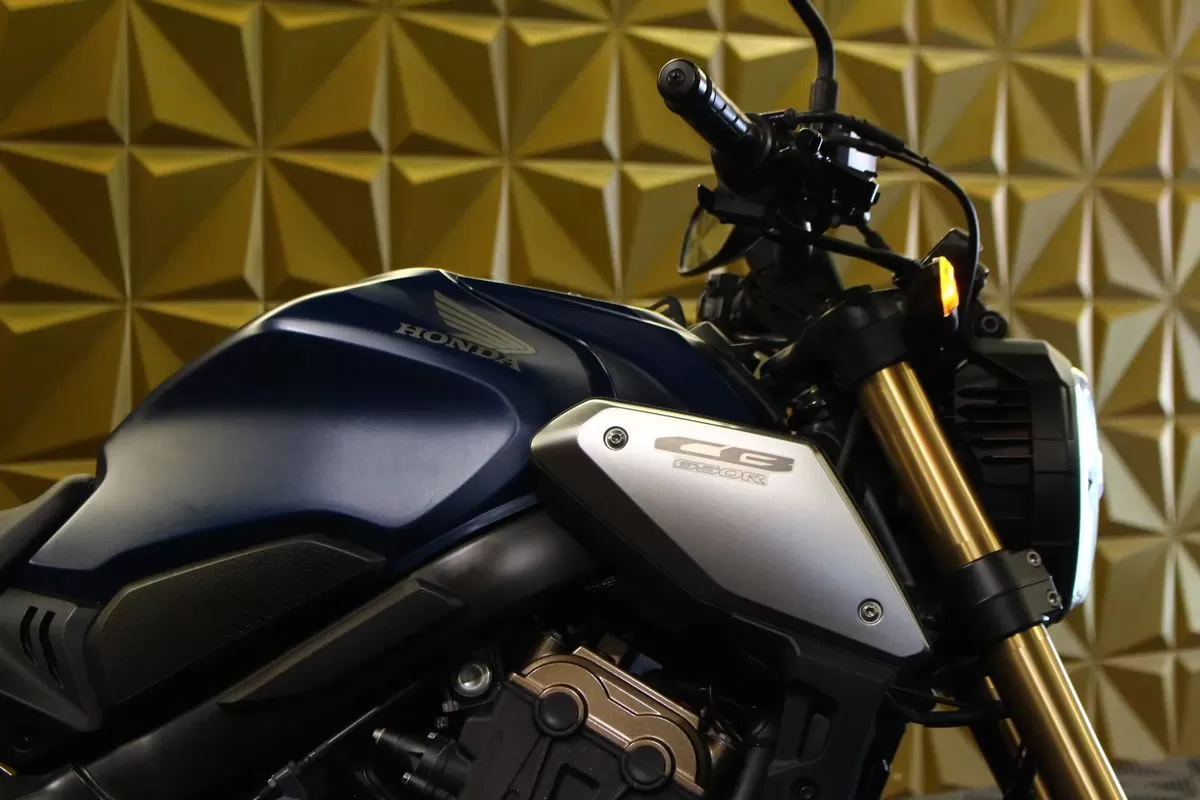 Honda CB 650R E-Clutch - foto 3