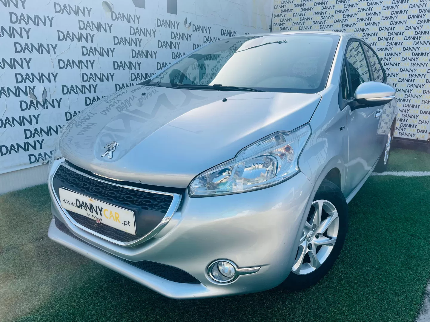 Peugeot 208 1.4 HDi Allure - foto 4