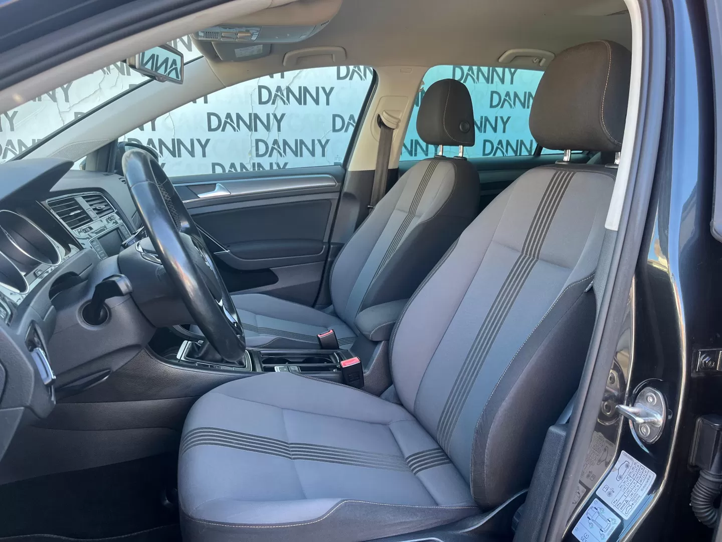 VW Golf 1.6 TDI BlueMotion Allstar - foto 7