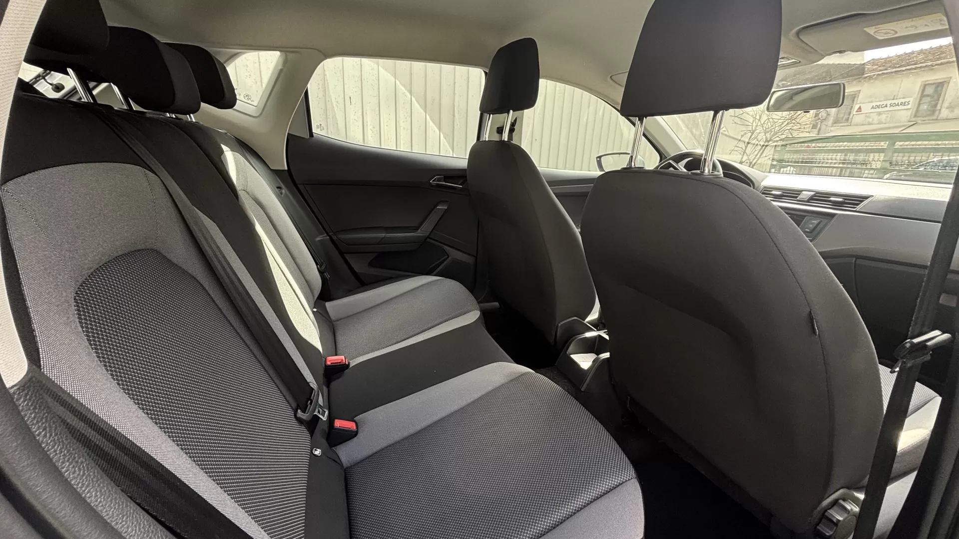 Seat Ibiza 1.6 TDI Xcellence - foto 8