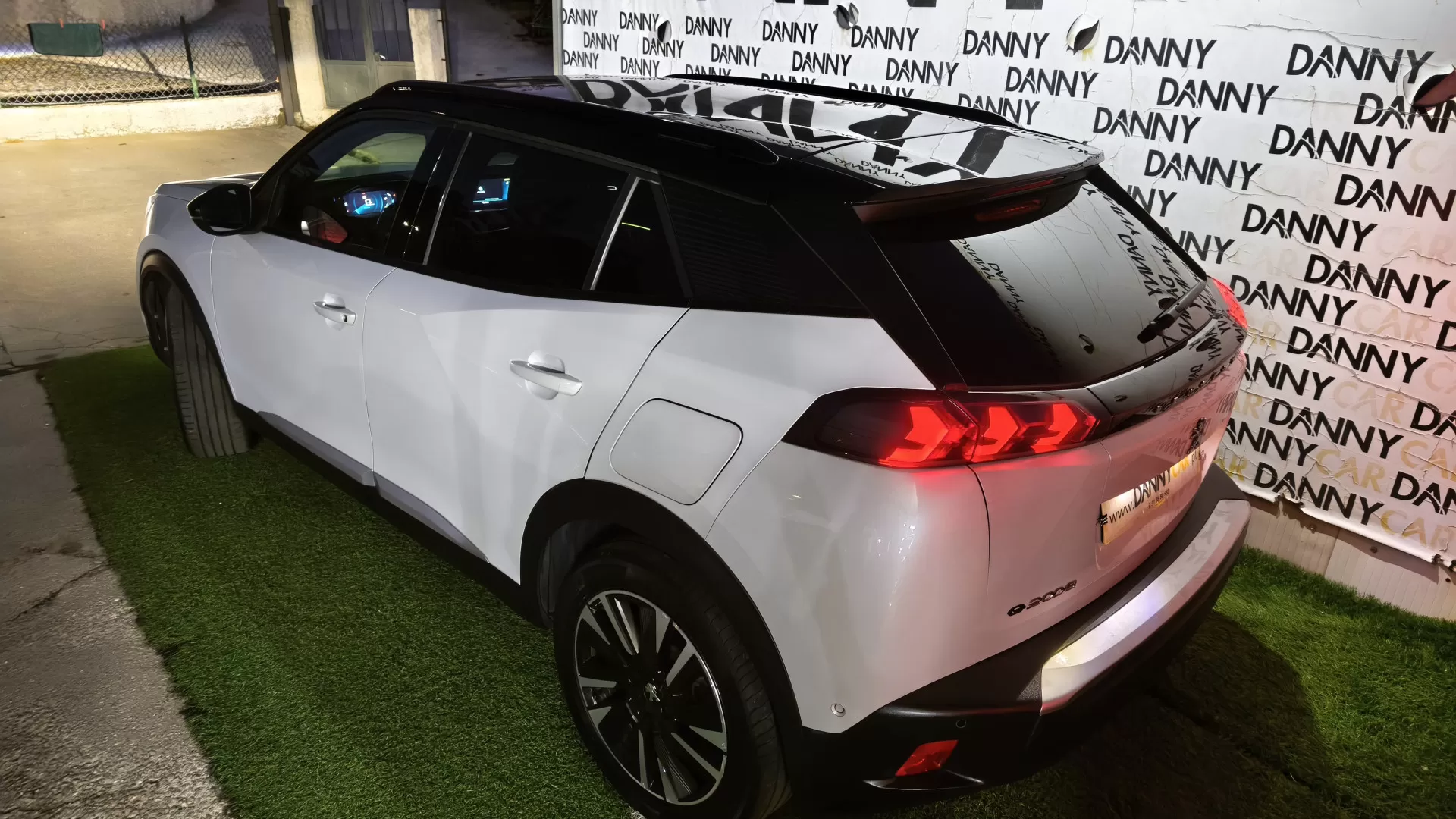 Peugeot e-2008 50 kWh GT Line - foto 4