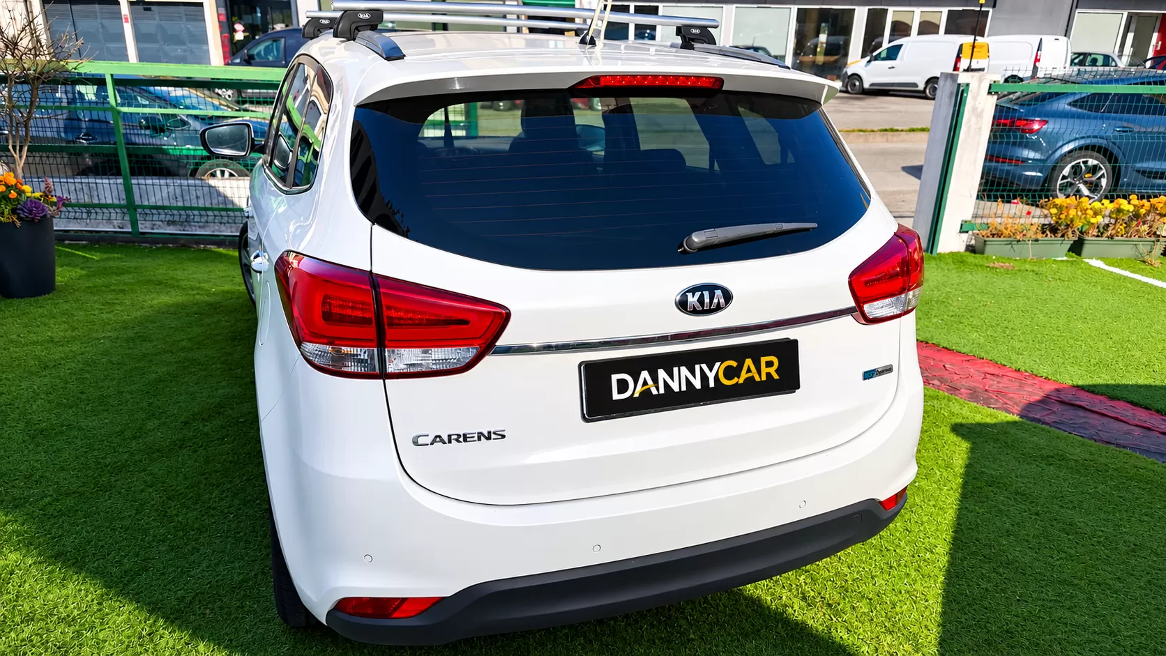 Kia Carens 1.7 CRDi ISG TX 7DCT - foto 3