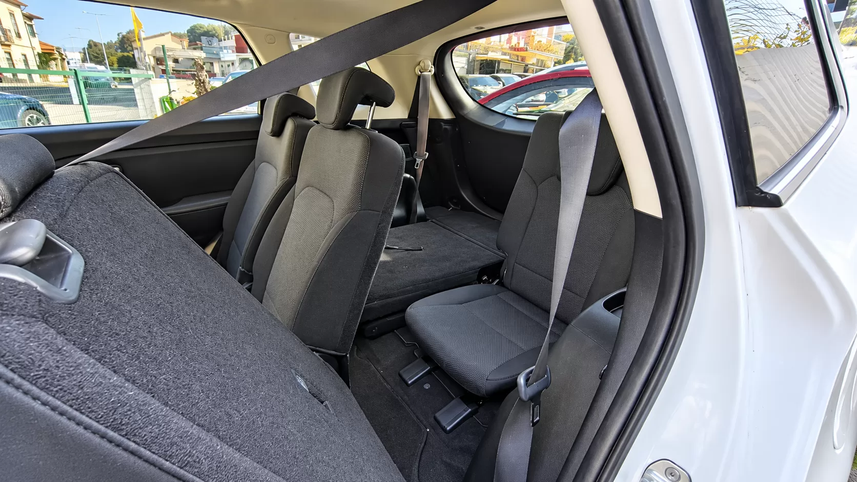 Kia Carens 1.7 CRDi ISG TX 7DCT - foto 7