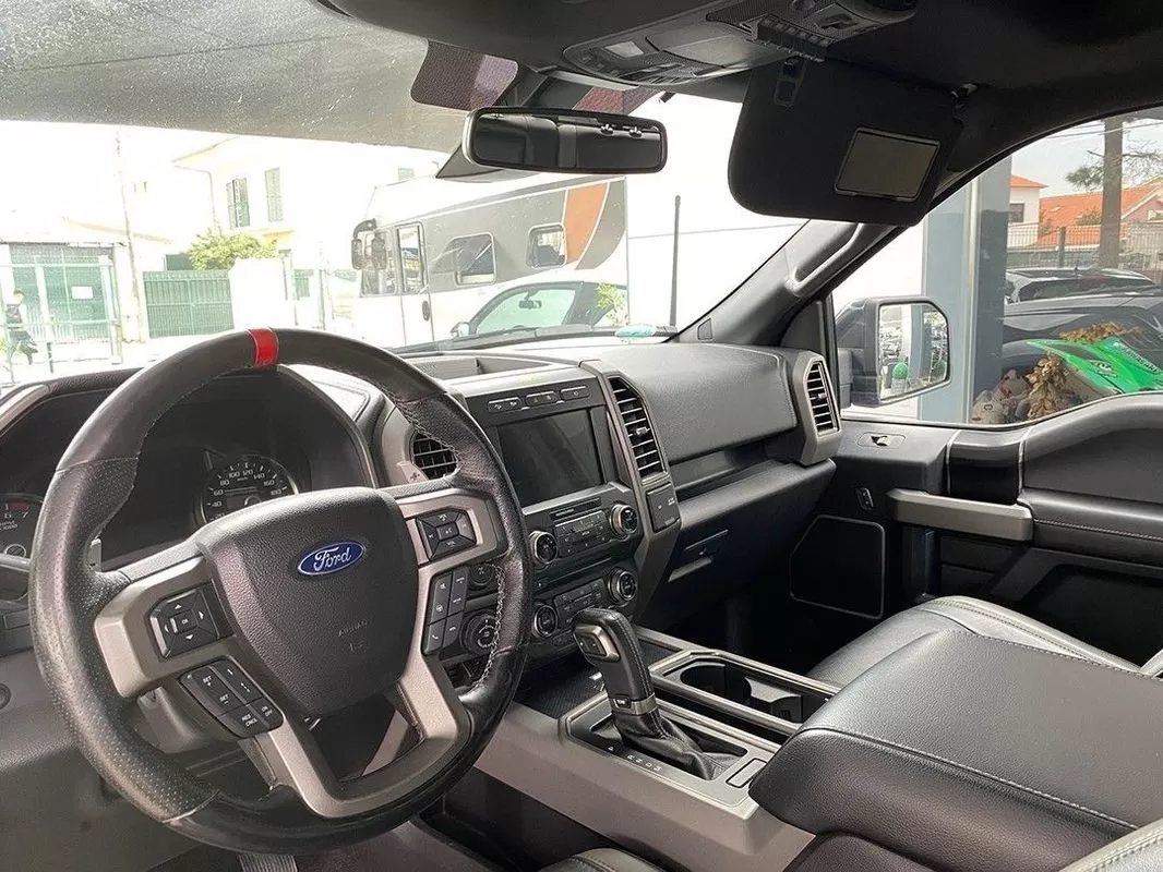 Ford F-150 - foto 8