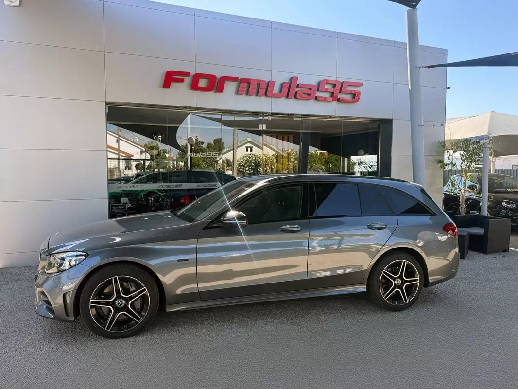 Mercedes-Benz C 300 de AMG Line - foto 2