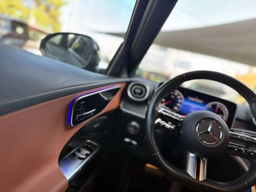 Mercedes-Benz C 300 e AMG Line - foto 4