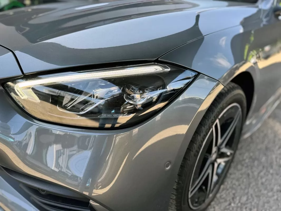 Mercedes-Benz C 300 e AMG Line - foto 8