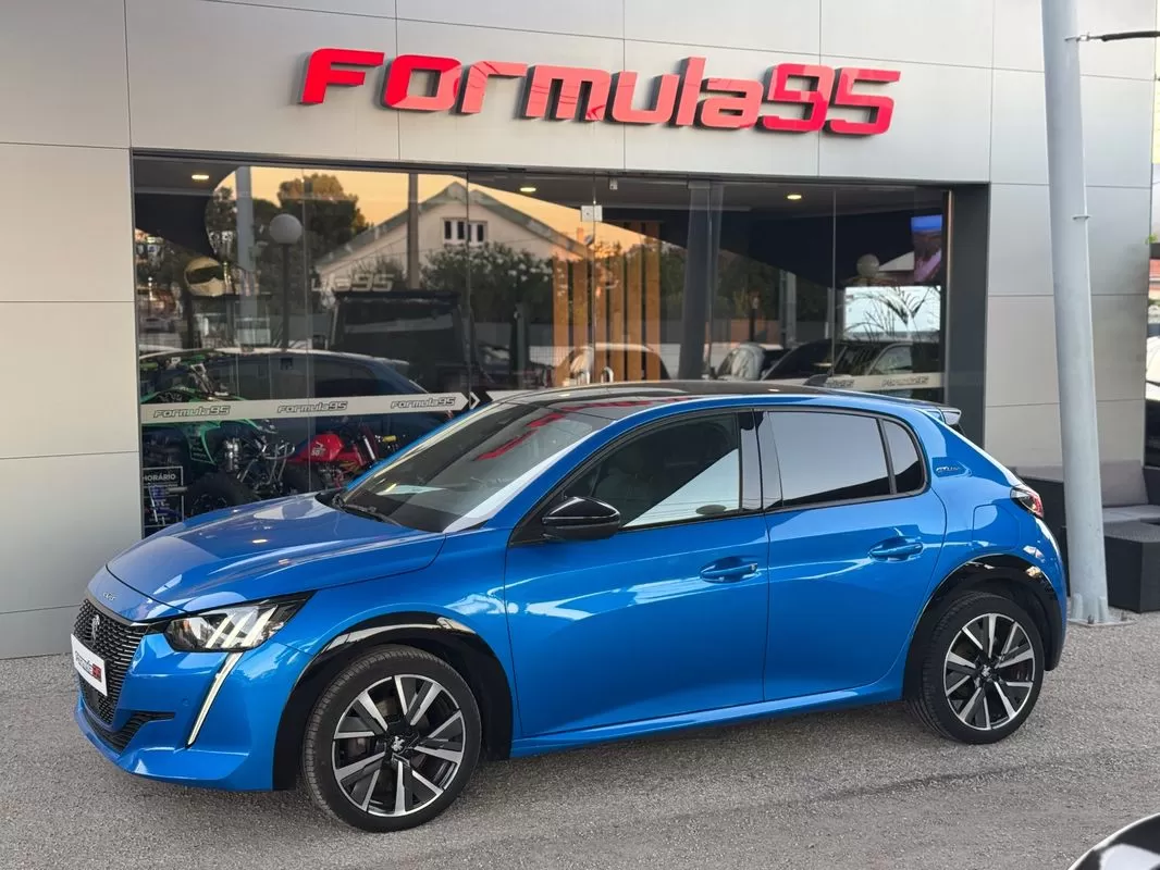 Peugeot 208 1.2 PureTech GT Line - foto 2