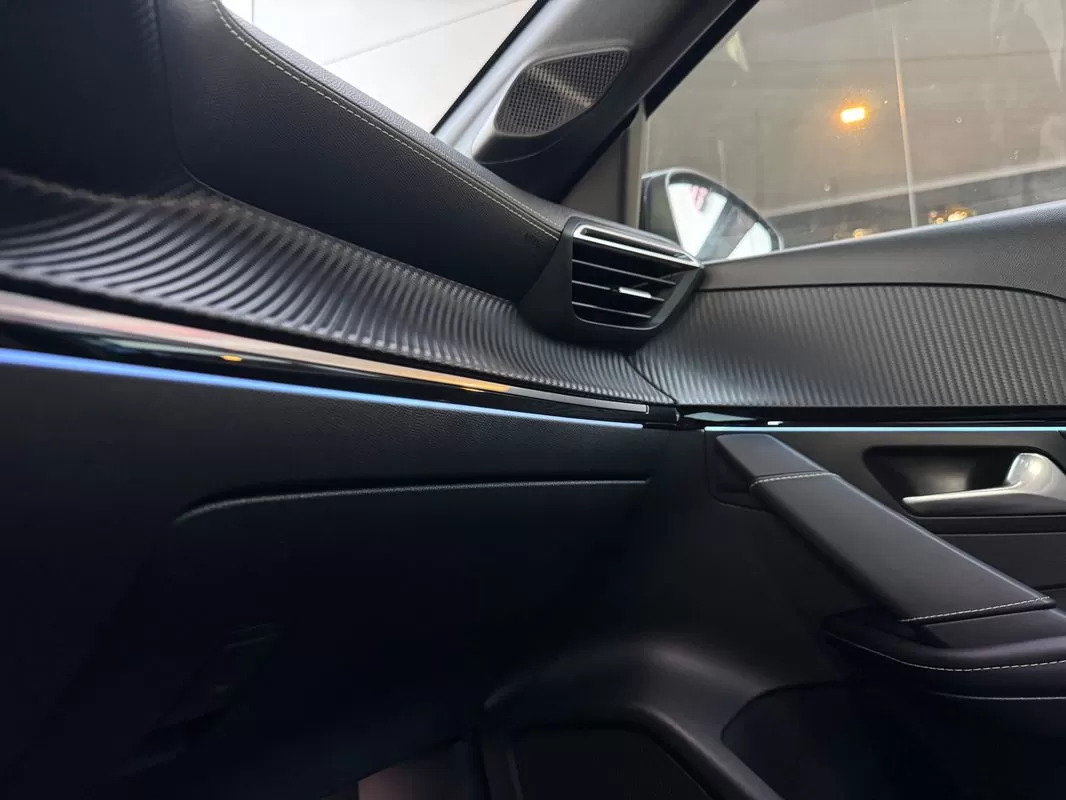 Peugeot 208 1.2 PureTech GT Line - foto 7