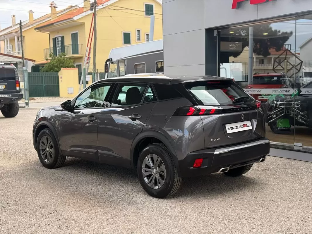 Peugeot 2008 1.2 PureTech Active Pack EAT8 - foto 3