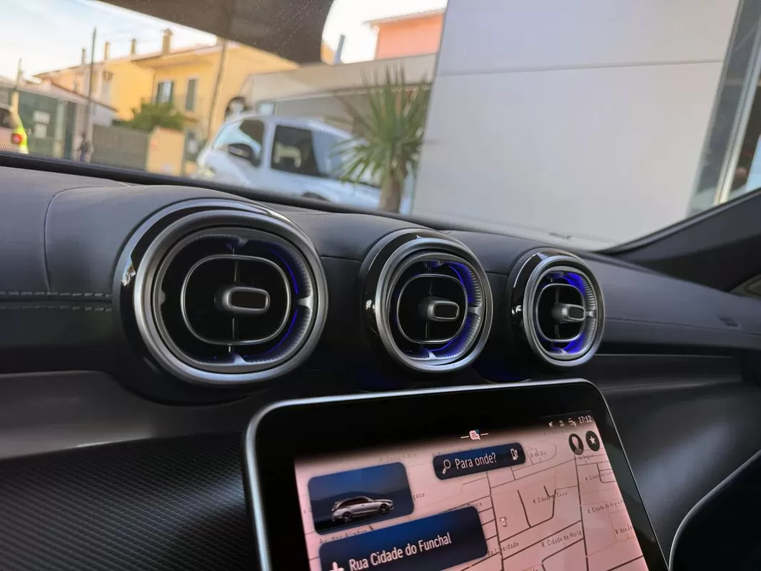 Mercedes-Benz C 300 e AMG Line - foto 5