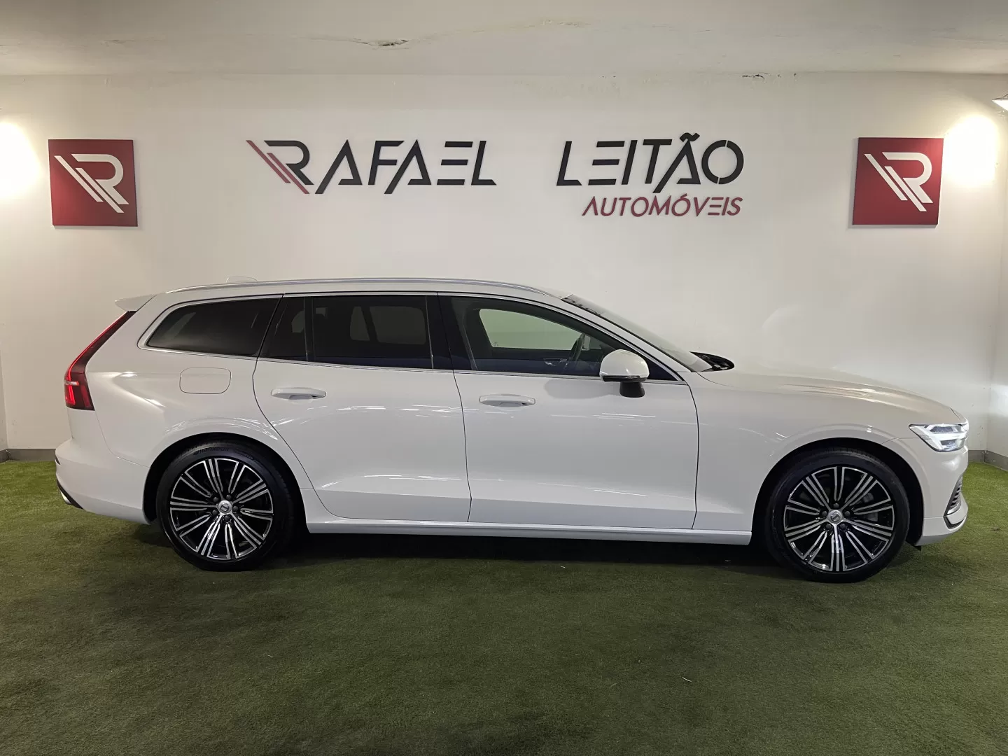 Volvo V60 2.0 T6 AWD TE Inscription - foto 8