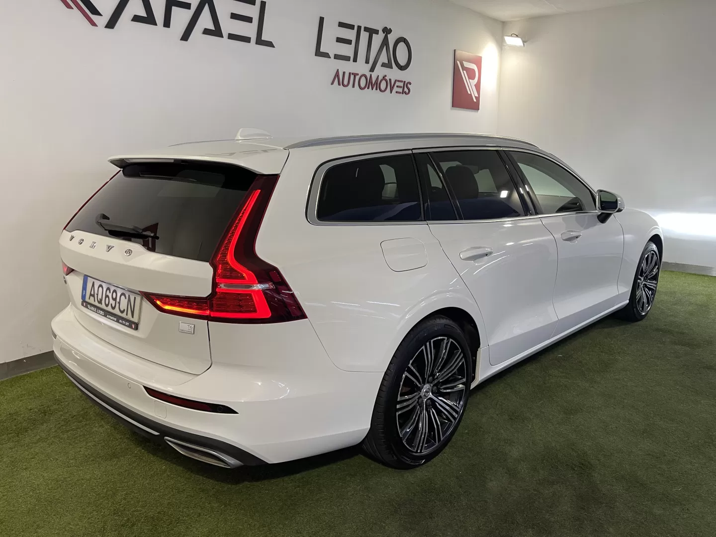 Volvo V60 2.0 T6 AWD TE Inscription - foto 7