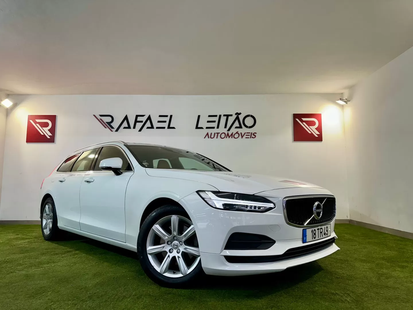 Volvo V90 2.0 D4 Momentum Geartronic - foto 5