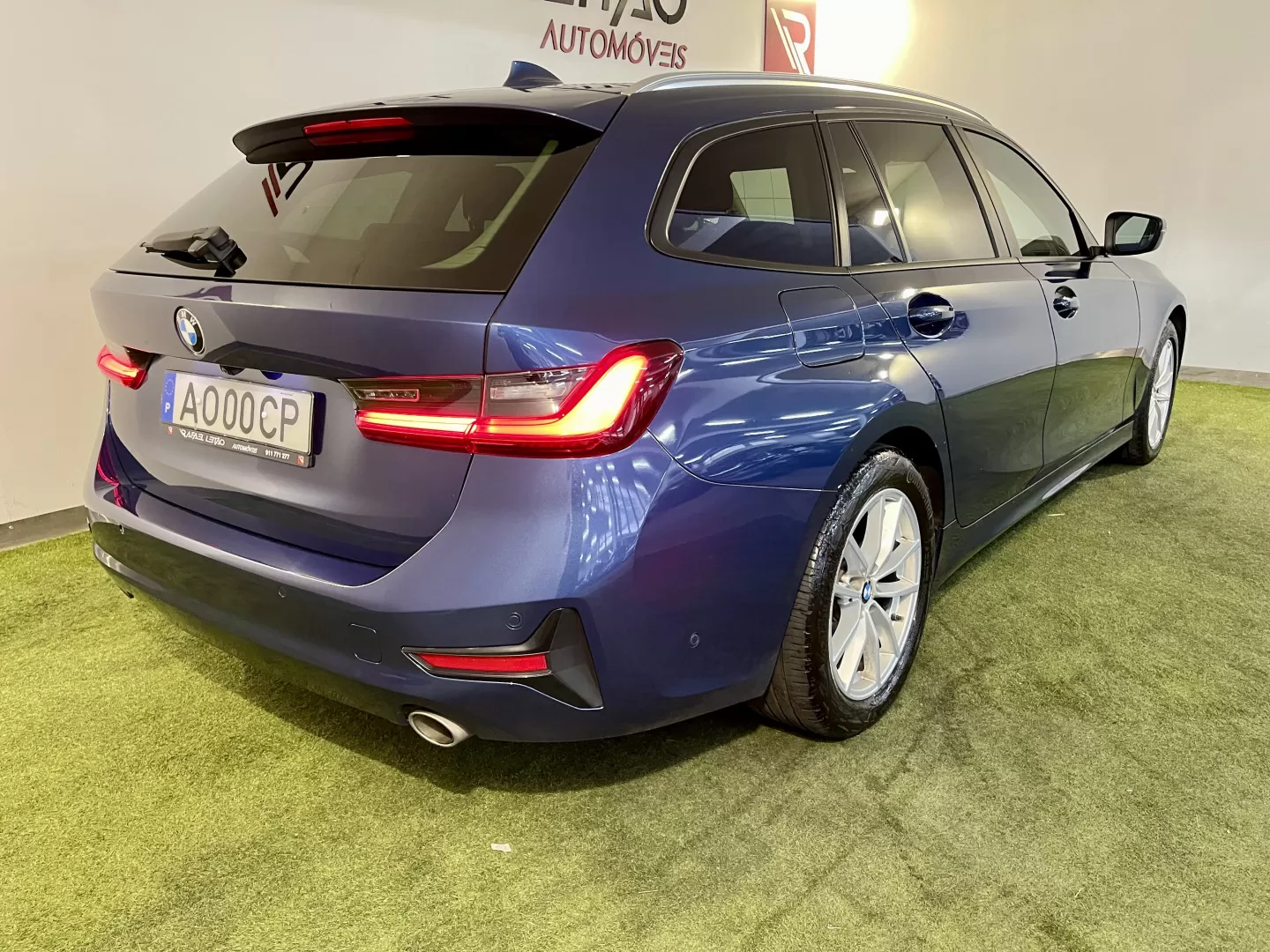 BMW 318 d Corporate Edition - foto 8