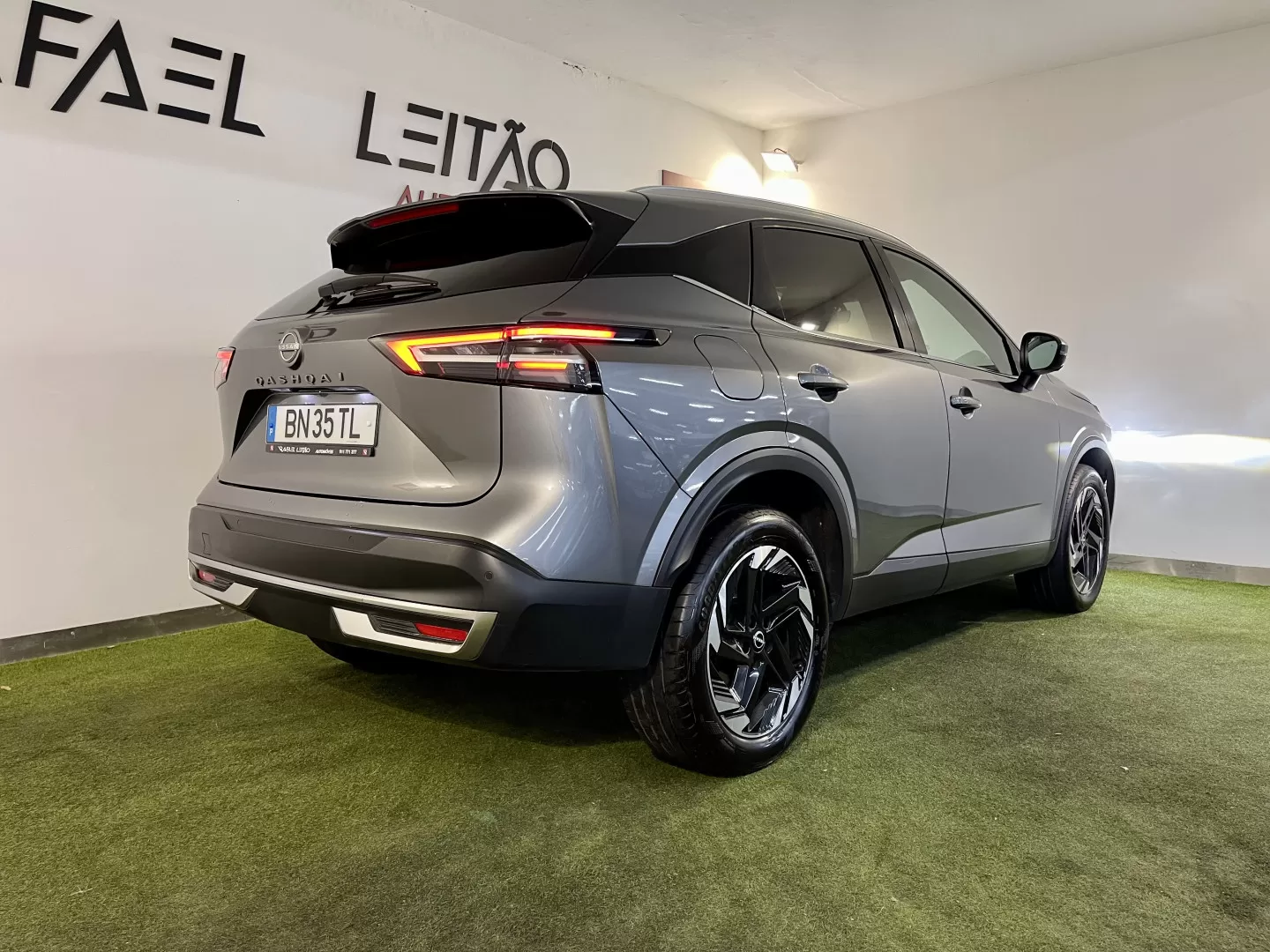 Nissan Qashqai 1.3 DIG-T N-Connecta LED Xtronic - foto 7