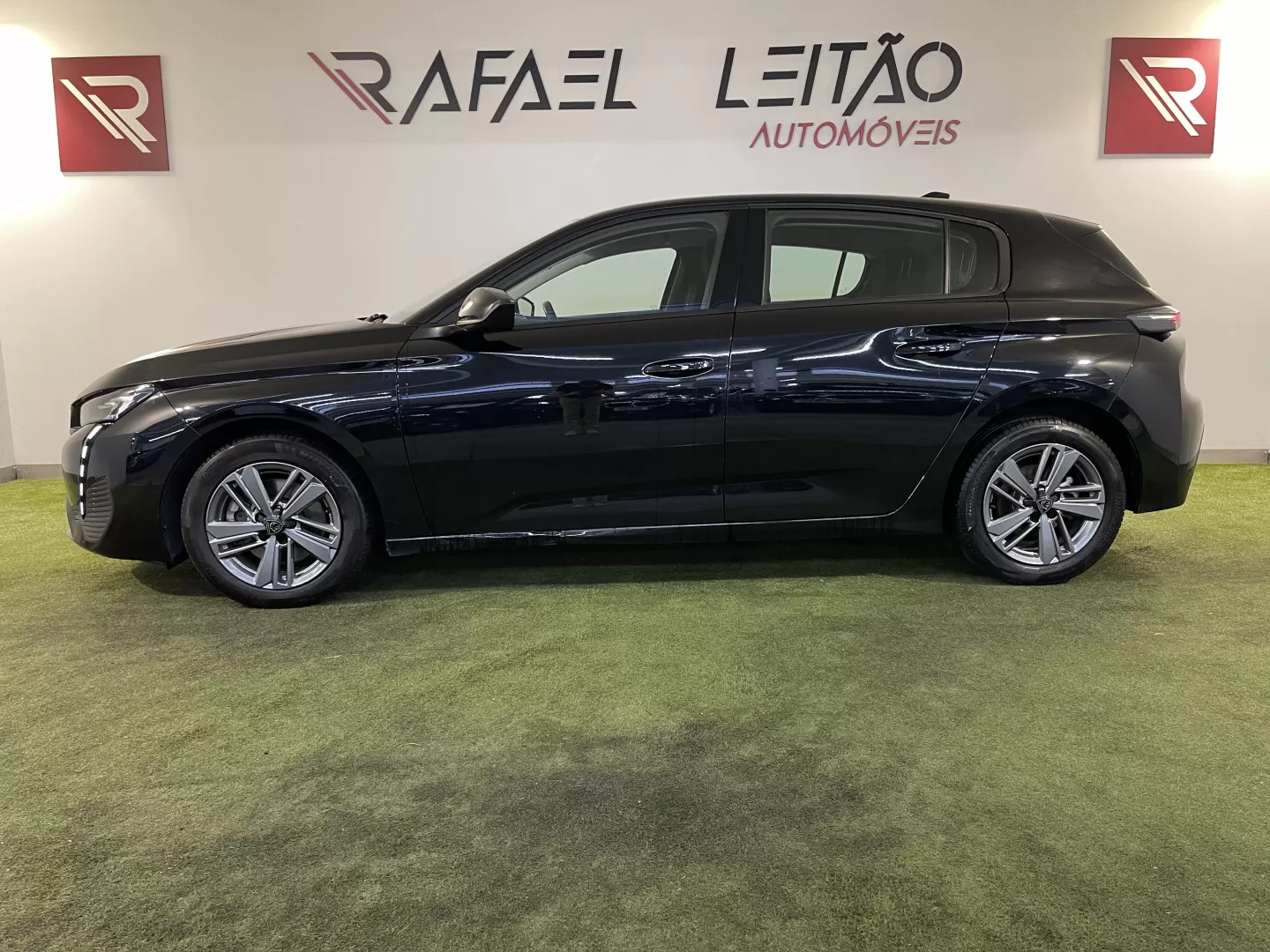 Peugeot 308 1.5 BlueHDi Active EAT8 - foto 4