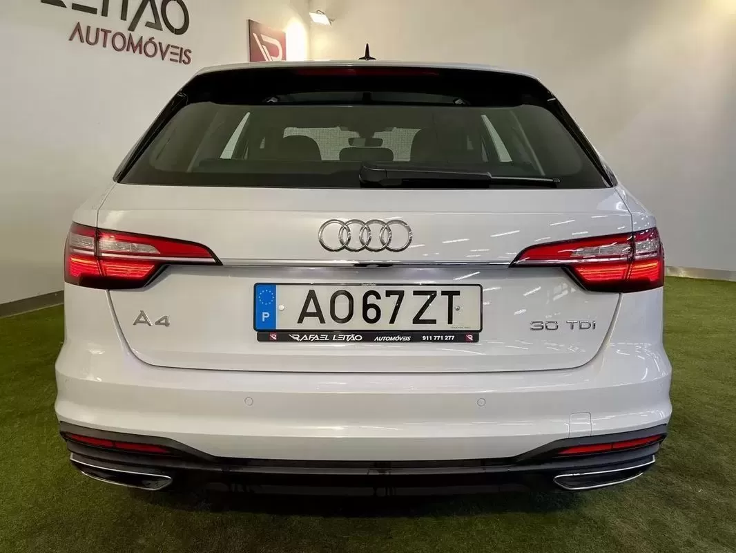 Audi A4 Avant 30 TDI S tronic - foto 6