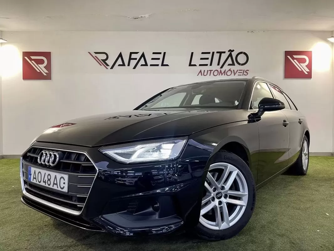 Audi A4 Avant 30 TDI S tronic - foto 2