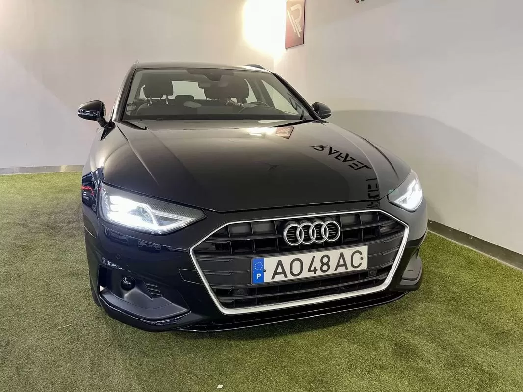 Audi A4 Avant 30 TDI S tronic - foto 4