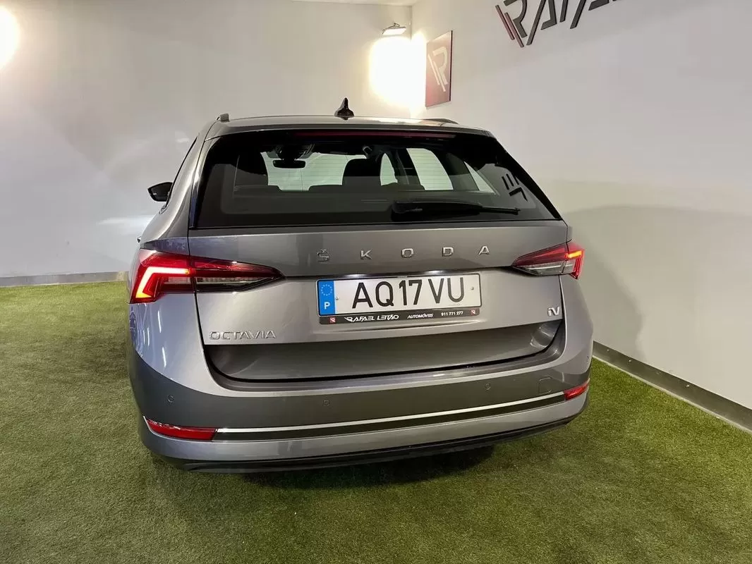 Skoda Octavia Break 1.4 TSi iV Style DSG - foto 8